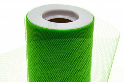 Фатин в шпульках 16-146, 10 гр/м2, шир. 15 см (в нам. 25+/-1 м), цвет зелёный - купить в Пскове. Цена: 100.69 руб.