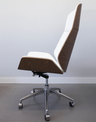 Кресло из натуральной кожи, каркас дерево арт. FX-BC06 - купить в Пскове. Цена 34 820.52 руб.